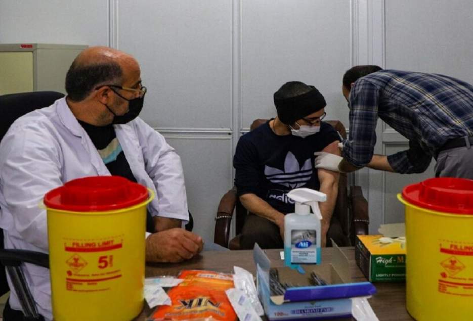 تم اعطاء اللقاح لـ ٦٣٣ عامل من عمال الحدائق بمدينة قم