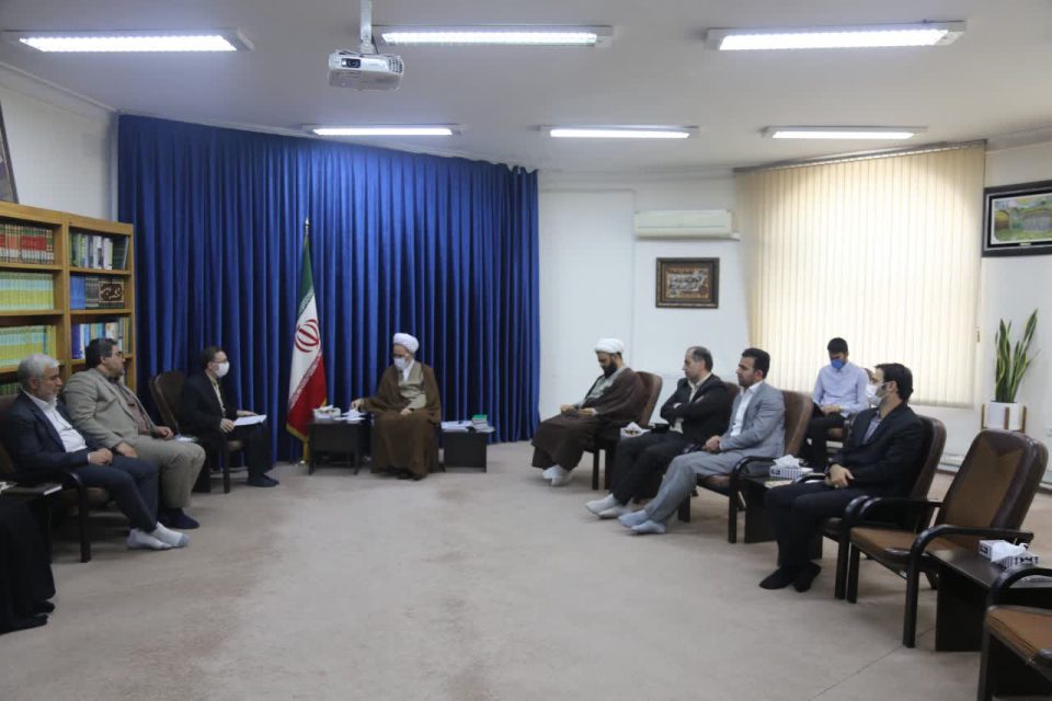 تشكيل فريق عمل مشترك بين مجلس المدينة والحوزة العلمية لإدارة العمارة الإسلامية الإيرانية