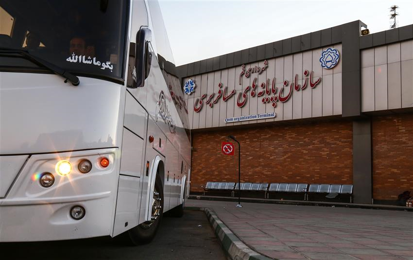 غادر أكثر من 13 ألف مسافر محطات مدينة قم باتجاه العتبات المقدسة في العراق